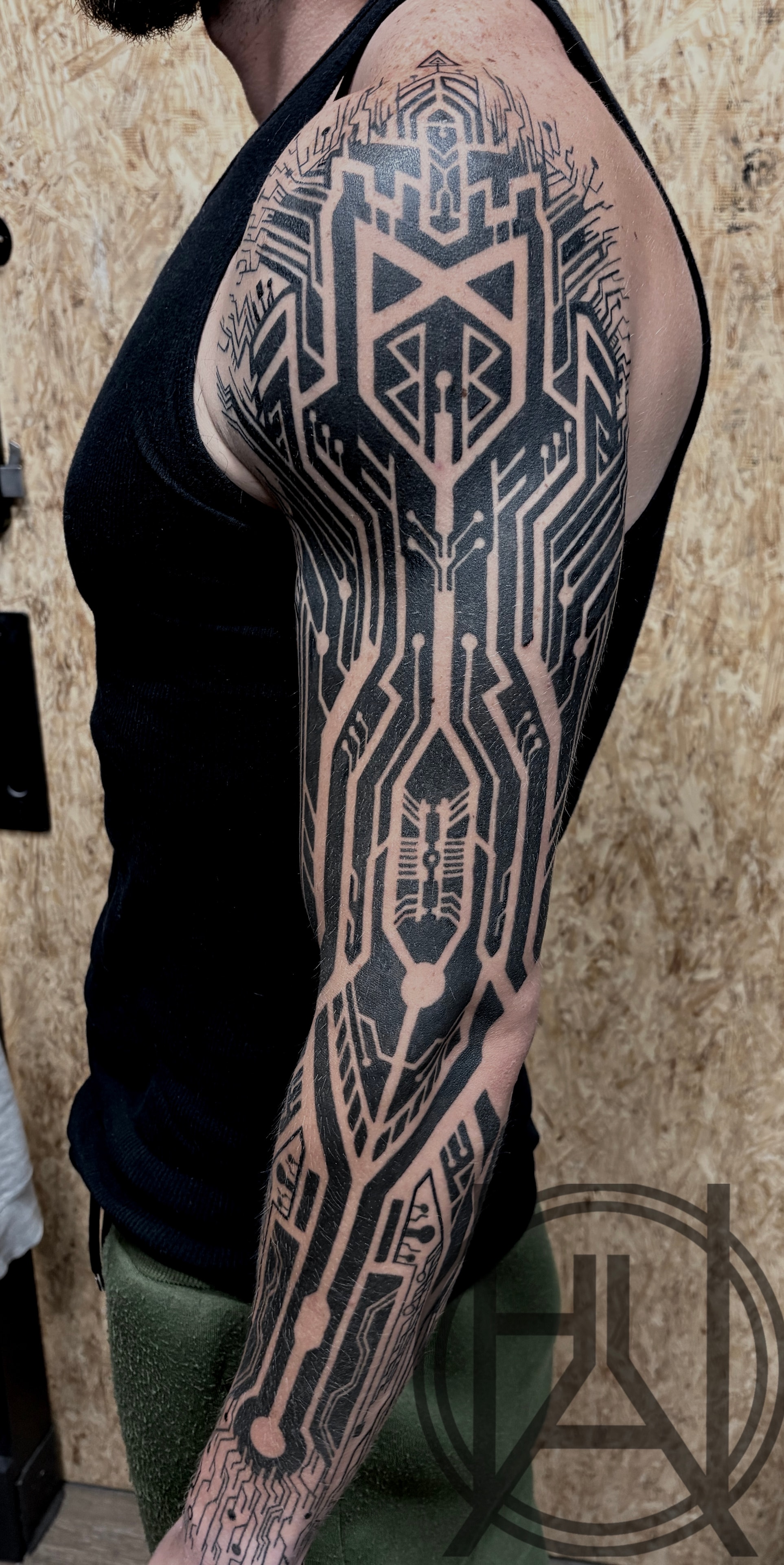 Geometric circuit board full sleeve — blackwork