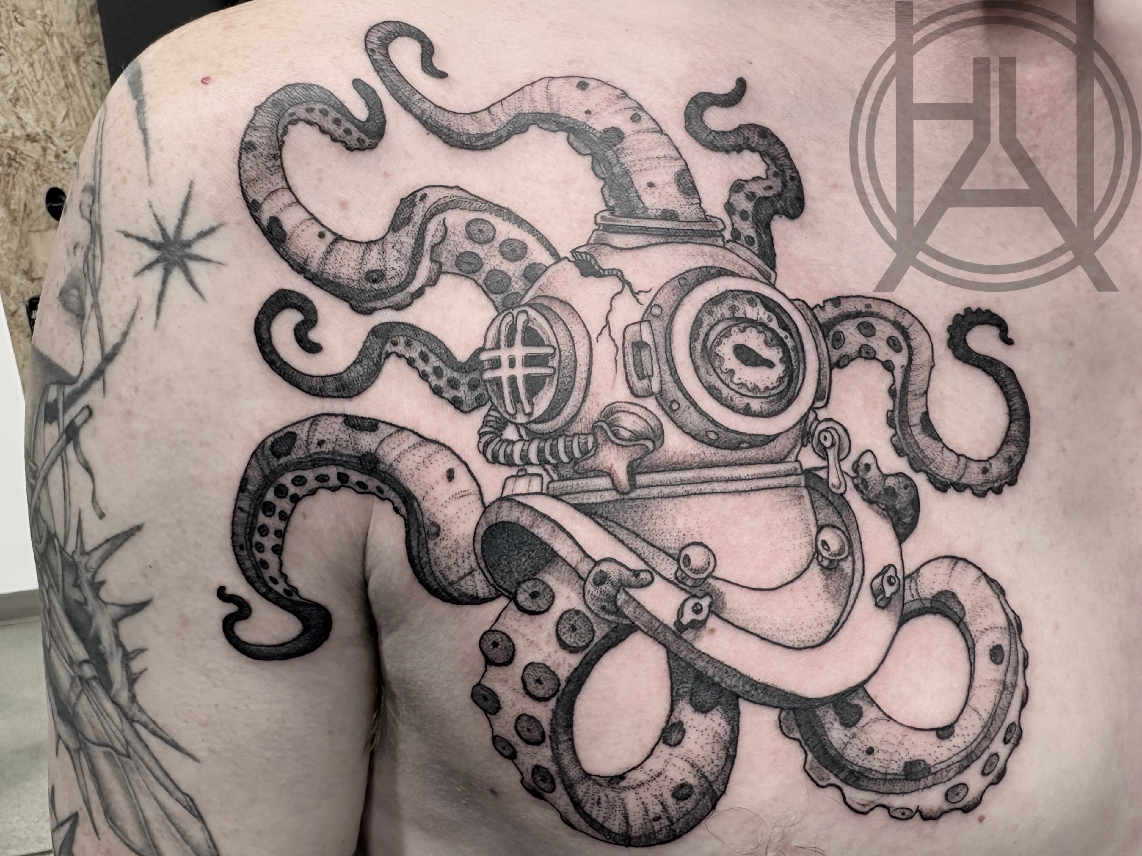 Steampunk octopus with diving helmet — dot work